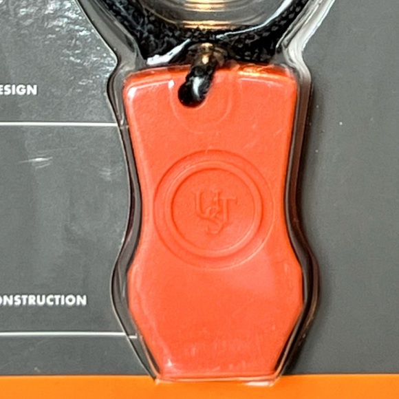 NIP Jetscream Micro Floating Whistle, Orange With a Black Lanyard - Picture 4 of 12
